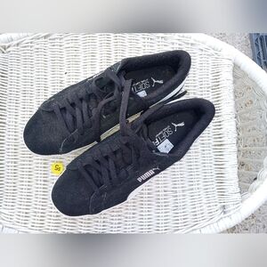 Puma Ladies Smash Suede Casual Sneakers